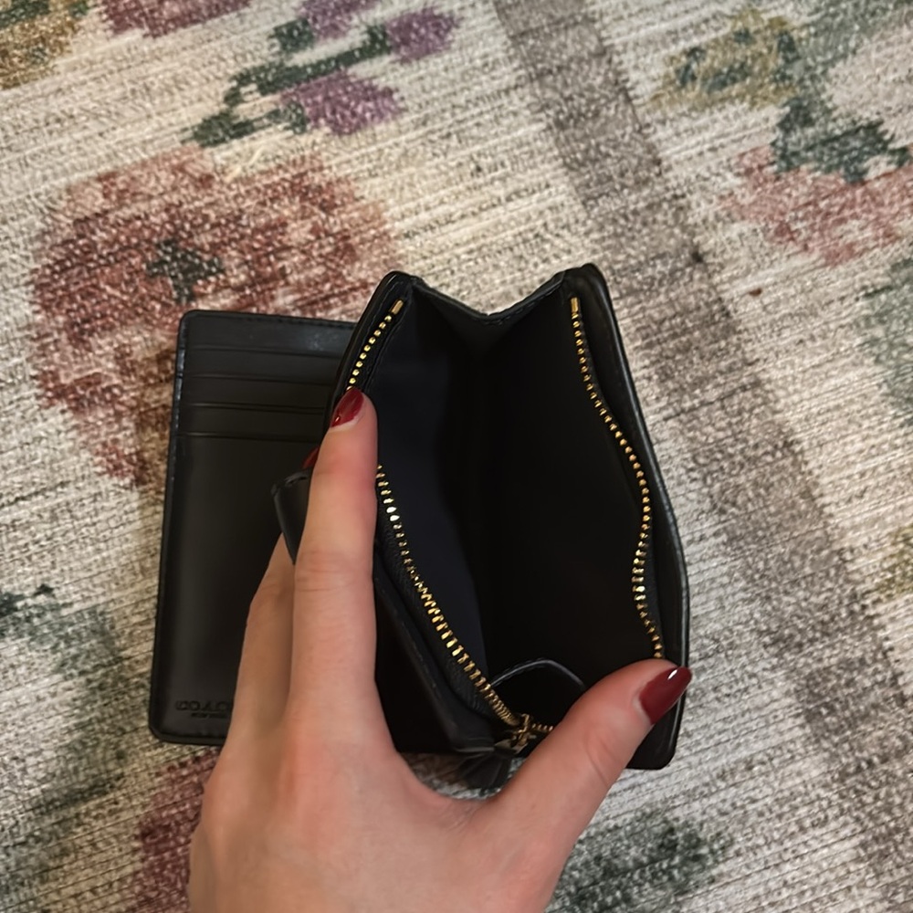 Navy coach bag and matching wallet - Picture 9 of 13